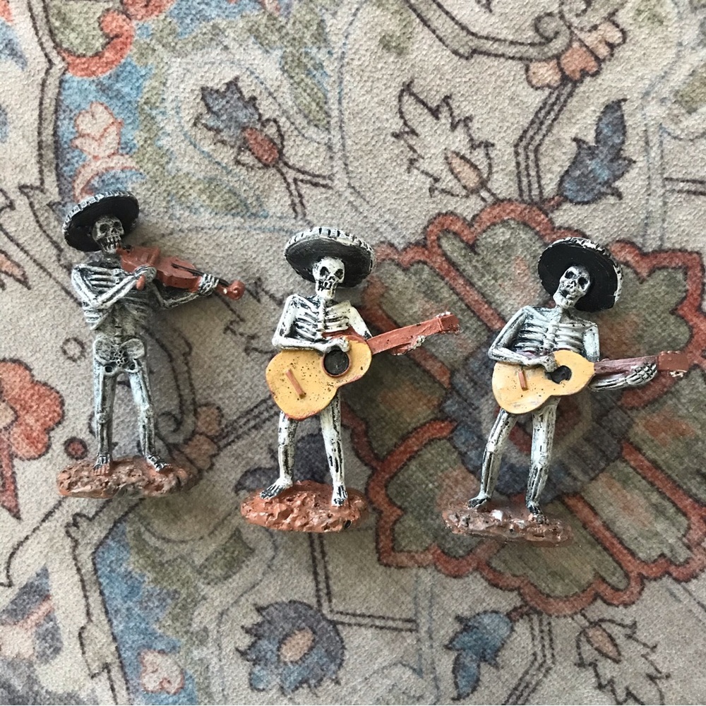 Day of the Dead Mariachi Skeleton Decor